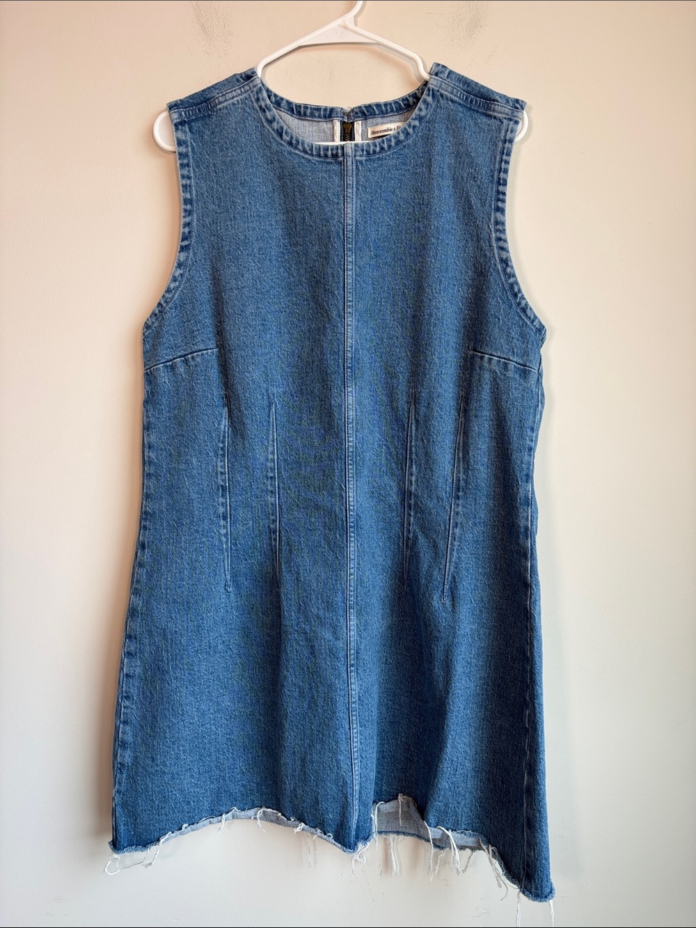 Abercrombie & Fitch Sleeveless Blue Denim Mini Dress - Picture 2 of 6